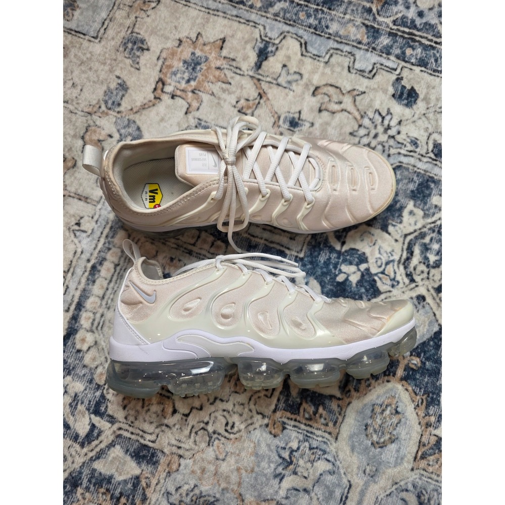 Nike Air Vapormax Plus Mens 12 Beige White Athleisure Streetwear Sneakers